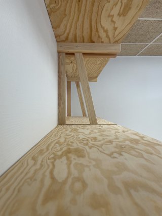 Détail étagères Soliha, détail d'étagères